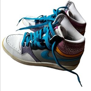 Womens Nike Multicolored High Top Size 7.5
